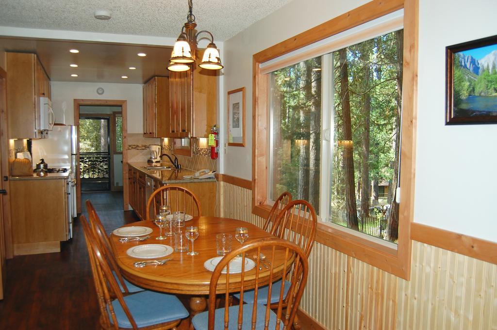 Chalet 78 Ox Yoke