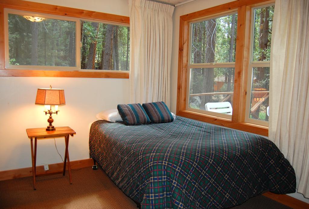 Chalet 78 Ox Yoke *